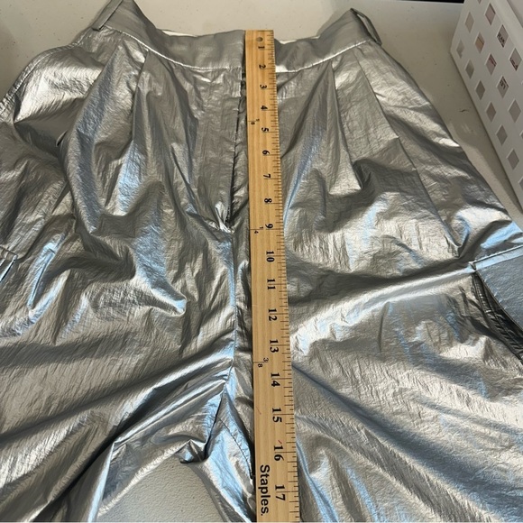 Tibi 
Metallic Pleated Cargo Pants Silver women’s - Picture 8 of 15